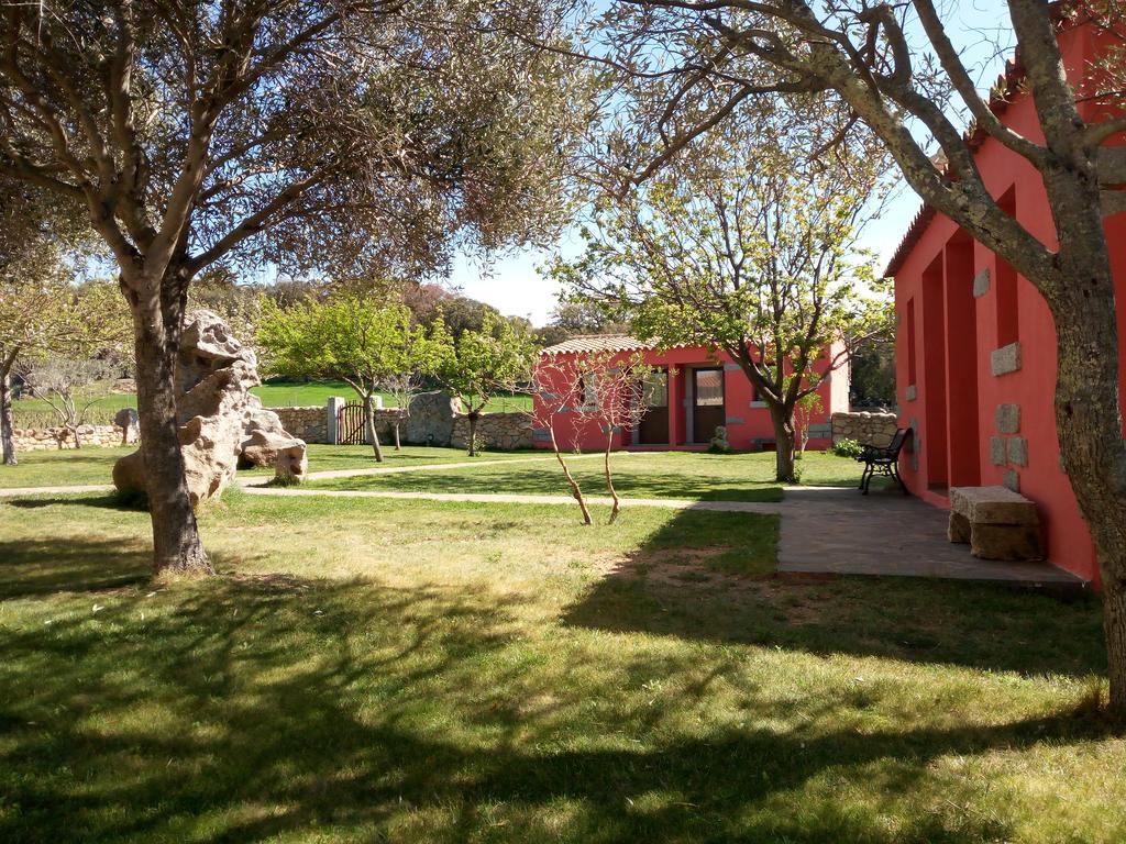 Turismo Rurale L'Agliuledda Villa Sant'Antonio di Gallura Exteriör bild