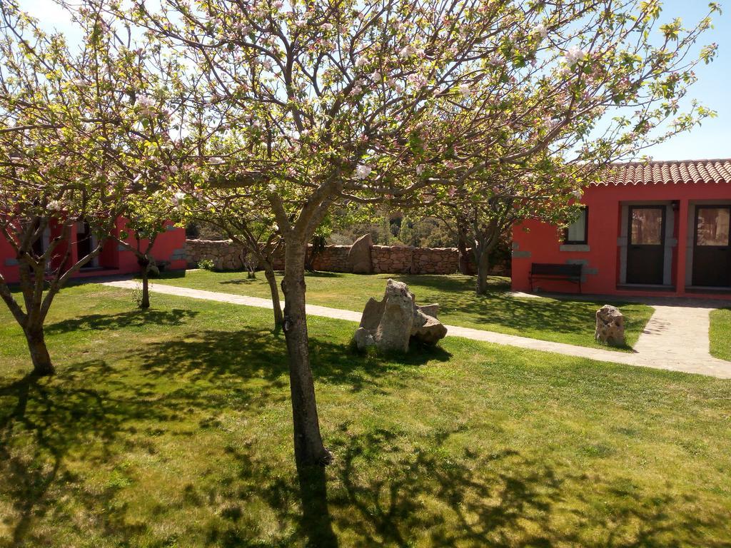 Turismo Rurale L'Agliuledda Villa Sant'Antonio di Gallura Exteriör bild