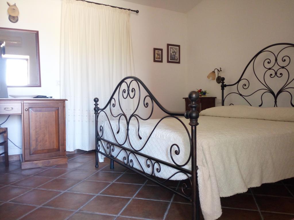 Turismo Rurale L'Agliuledda Villa Sant'Antonio di Gallura Exteriör bild