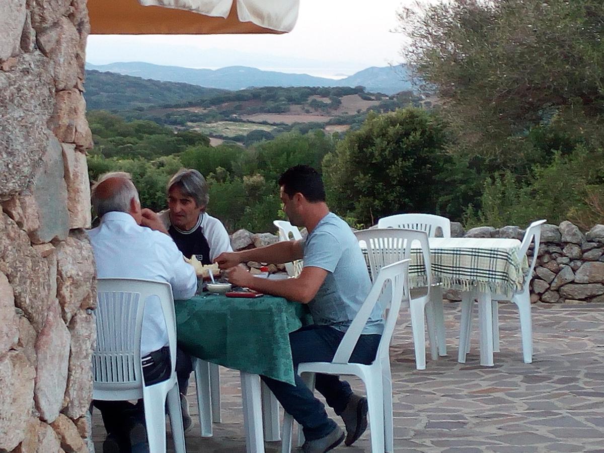 Turismo Rurale L'Agliuledda Villa Sant'Antonio di Gallura Exteriör bild
