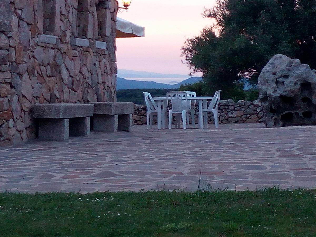 Turismo Rurale L'Agliuledda Villa Sant'Antonio di Gallura Exteriör bild