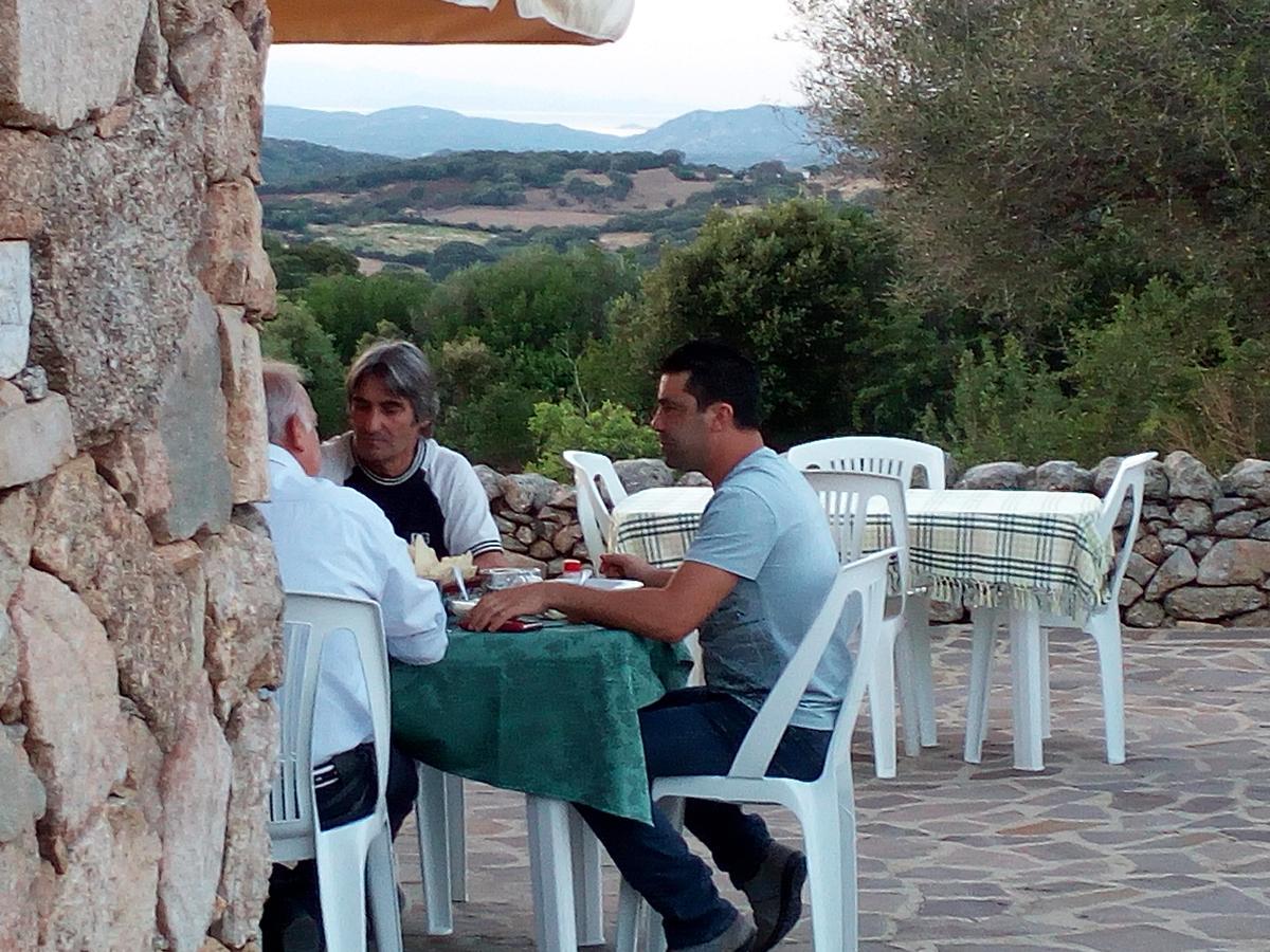 Turismo Rurale L'Agliuledda Villa Sant'Antonio di Gallura Exteriör bild